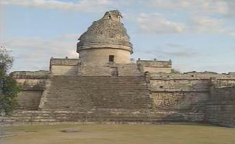 Observatory temple 'El Caracol' on the Chichén Itzá site