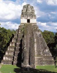 Pyràmide en Tikal (Guatemala)